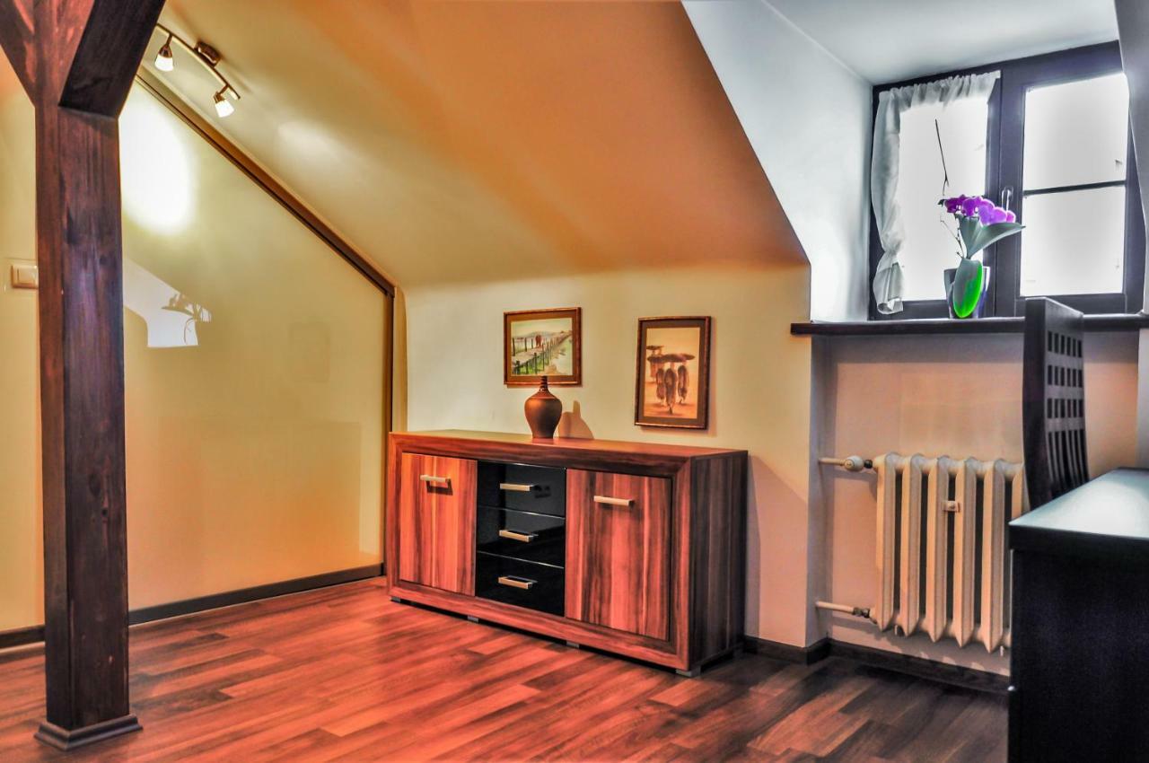 Apartamenty Numer 6 ลูบลิน ภายนอก รูปภาพ